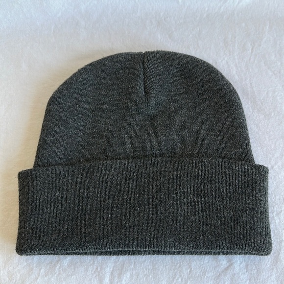 Charcoal gray beanie hat - Picture 1 of 4